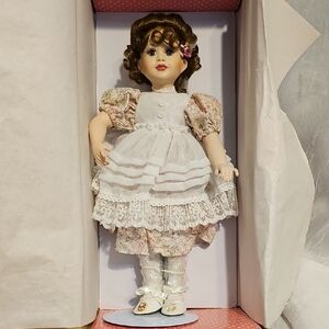 VTG Paradise Galleries Porcelain Doll - Melissa